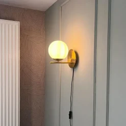 QAZQA Wandleuchten|Wohnzimmerlampen*Art-Deco-Wandleuchte aus Gold und Opalglas - Flore