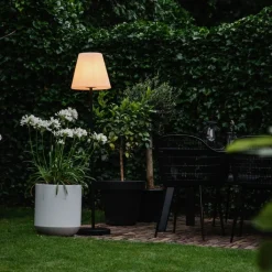 QAZQA Gartenbeleuchtung|Stehlampen Außen*Außen Stehlampe schwarz mit weißem Schirm 35 cm IP65 - Virginia