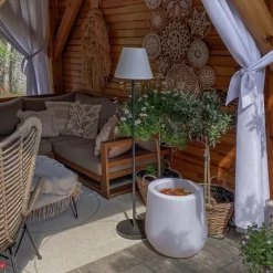 QAZQA Gartenbeleuchtung|Stehlampen Außen*Außen Stehlampe schwarz mit weißem Schirm IP65 25 cm - Virginia