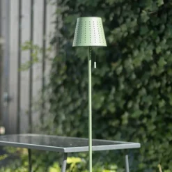 QAZQA Gartenbeleuchtung|Led-Außenleuchten*Außenstehleuchte grün inkl. LED 3-stufig dimmbar auf Solar - Ferre