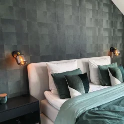 QAZQA Wandstrahler|Deckenstrahler*Design-Deckenspot Schwarz mit Gold mit Rauchglas - Zuzanna