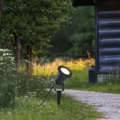 QAZQA Gartenbeleuchtung|Led-Außenleuchten*Erdspießstrahler schwarz inkl. LED verstellbar IP65 mit Kabel und Stecker - Basic