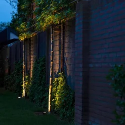 QAZQA Gartenbeleuchtung|Außenstrahler*Gartenstrahler schwarz inkl. Kabel und Stecker 200 cm IP65 - Basic