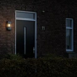 QAZQA Gartenbeleuchtung|Außenwandleuchten*Industrielle Außenwandlampe schwarz IP44 mit Glas - Rotterdam