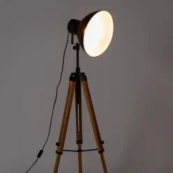 QAZQA Stehlampen|Wohnzimmerlampen*Industrielle Dreibein-Stehlampe schwarz mit Holz - Mangos