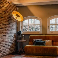 QAZQA Schlafzimmerlampen|Küchenlampen*Industrielle Stehleuchte schwarz mit goldenem Innenleben 60 cm - Magnax