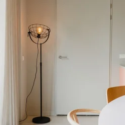 QAZQA Stehlampen|Wohnzimmerlampen*Industrielle Stehleuchte schwarz 35 cm verstellbar - Hanze