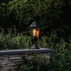 QAZQA Stehlampen Außen|Gartenbeleuchtung*Klassischer Outdoor-Laternensockel schwarz 48 cm IP44 – New Orleans