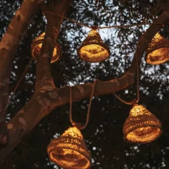 Newgarden Gartenbeleuchtung|Led-Außenleuchten*Lichterkette braun 8m inkl. LED 10-flammig IP44 Solar wiederaufladbar - Maro