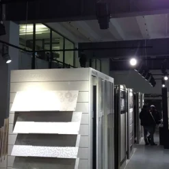 QAZQA Deckenstrahler|Aufbaustrahler*Moderne 3-Phasen-Schiene schwarz 100cm - 3-Phasen