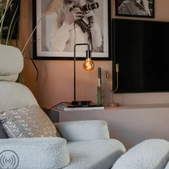 QAZQA Tischlampen|Wohnzimmerlampen*Moderne schwarze Tischlampe mit kabellosem Laden - Facil