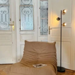 QAZQA Esszimmerlampen|Wohnzimmerlampen*Moderne Stehleuchte 3-Flammig schwarz mit goldener Innenseite - Buell Deluxe