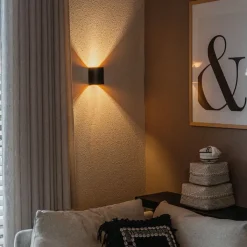 QAZQA Wandleuchten|Wohnzimmerlampen*Moderne Wandlampe schwarz mit Messing - Sabbio