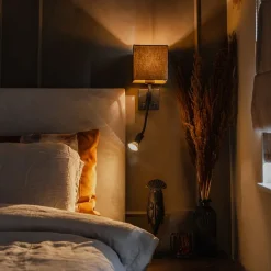 QAZQA Schlafzimmerlampen|Wohnzimmerlampen*Moderne Wandleuchte schwarz mit USB und quadratischem Schwarzschirm - Zeno