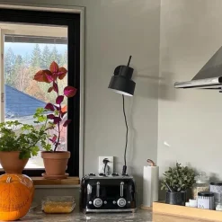 QAZQA Schlafzimmerlampen|Küchenlampen*Retro-Wandleuchte schwarz dreh- und neigbar - Chappie