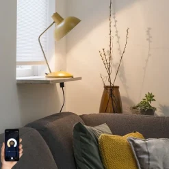 QAZQA Tischlampen|Wohnzimmerlampen*Smarte Tischleuchte Gelb mit Bronze inkl. WiFi P45 - Milou