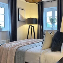 QAZQA Stehlampen|Wohnzimmerlampen*Stehleuchte Stativ schwarz mit taupe Schirm und Gold 50 cm - Puros