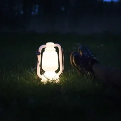 QAZQA Gartenbeleuchtung|Led-Außenleuchten*Tischleuchte wiederaufladbar 30 cm IP44 weiß - Storm Small