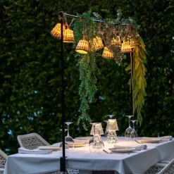 Newgarden Gartenbeleuchtung|Lichterkette*Verstellbarer schwarzer Lichterkettenrahmen - Garland Lift