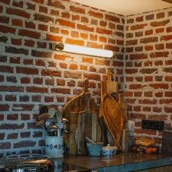 QAZQA Badezimmerlampen|Led-Wandleuchten*Wandleuchte weiß mit gold inkl. LED 3-stufig dimmbar IP44 - Yordi